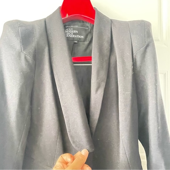 URBAN BEHAVIOR BLACK SHOULDER PADS BLAZER SIZE S - Picture 10 of 10